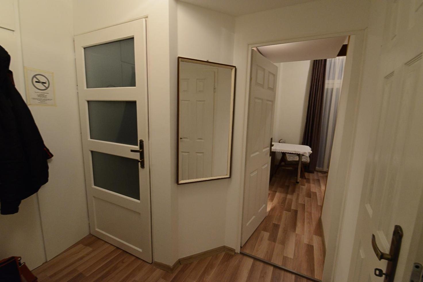 Centrum Apartman Pecs Ngoại thất bức ảnh