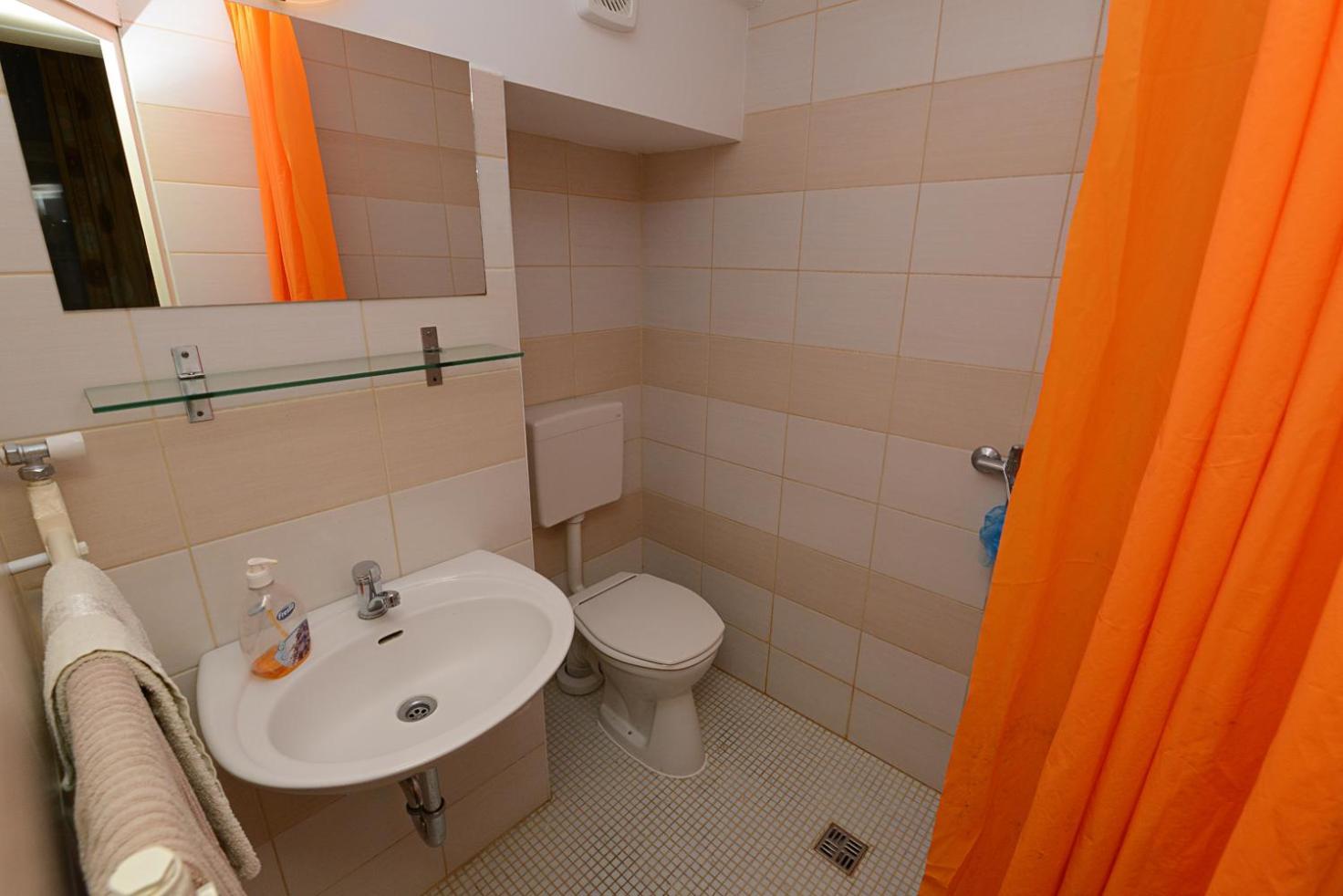 Centrum Apartman Pecs Ngoại thất bức ảnh