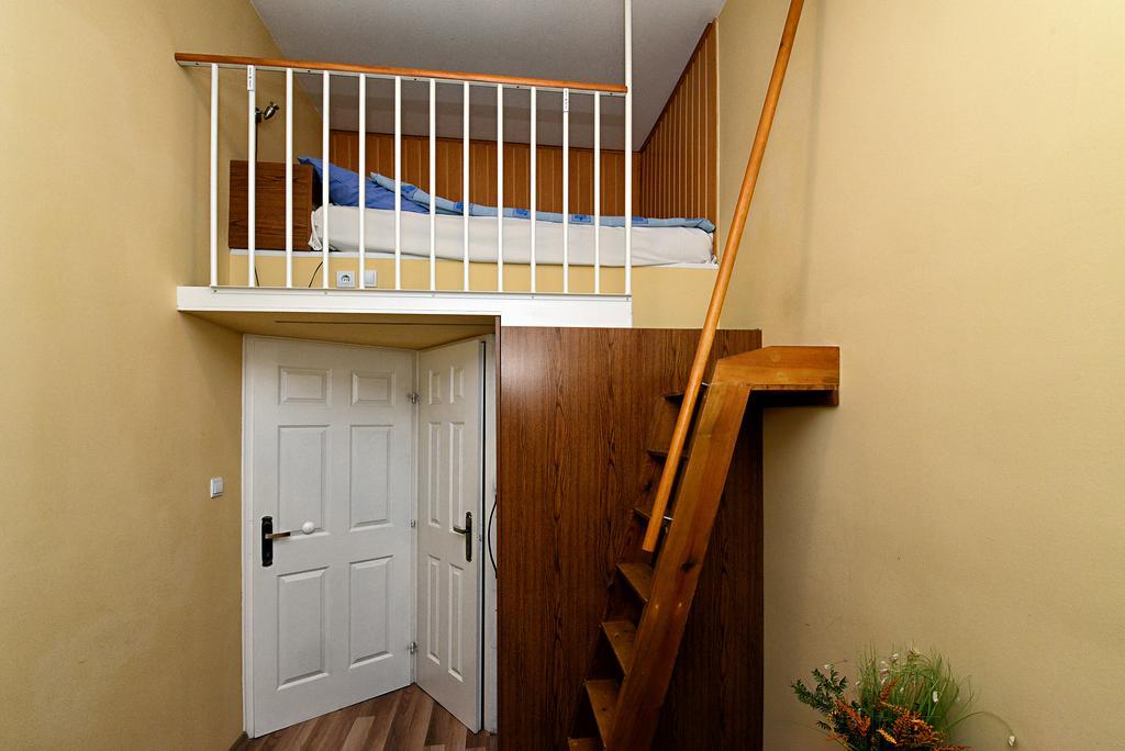 Centrum Apartman Pecs Ngoại thất bức ảnh