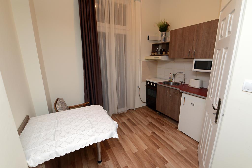 Centrum Apartman Pecs Ngoại thất bức ảnh